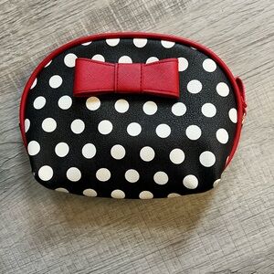 NWOT Polka Dot Bow Cosmetic Pouch